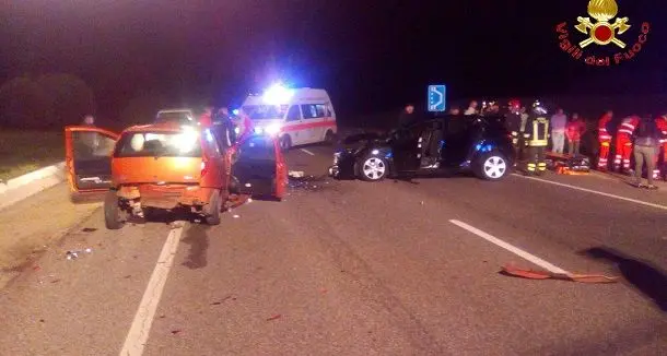 Tre automezzi coinvolti in un incidente lungo la SS 129