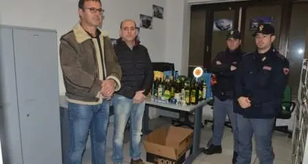 Rubano alla Croce Rossa alimenti destinati alle mense natalizie dei poveri: denunciati due giovani