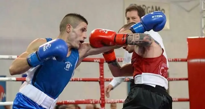 I gemelli Serra di Ossi conquistano l'oro ai Campionati italiani di boxe