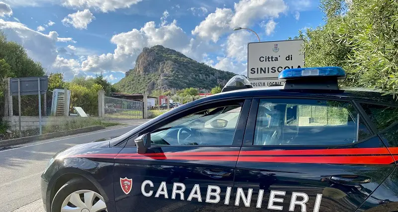 Siniscola, ruba incasso di due attività: nei guai un 30enne