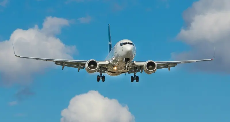 Olbia, aereo fuori pista: aeroporto riapre