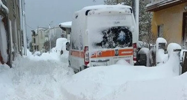 Tonara. Paura per un pastore e 150 migranti bloccati da giorni in campagna a causa della neve