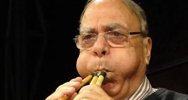 Launeddas: il maestro Luigi Lai sta bene