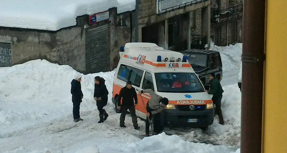 Il sindaco di Fonni Daniela Falconi: \"Sotto la neve un disastro. A Cagliari dicono che dovevamo arrangiarci: lo stiamo facendo\"