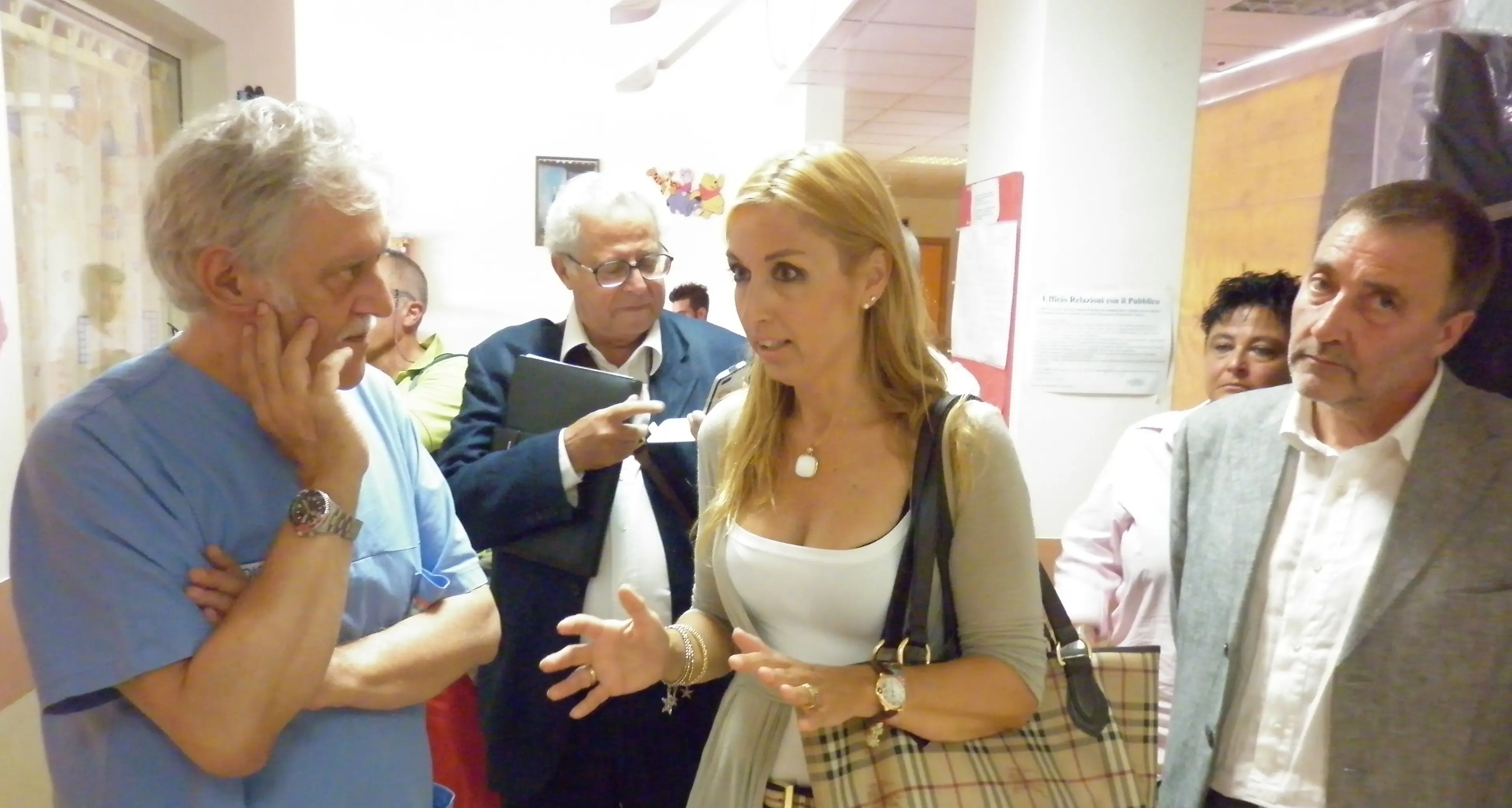 De Francisci in visita a La Maddalena. L'ospedale non sarà chiuso