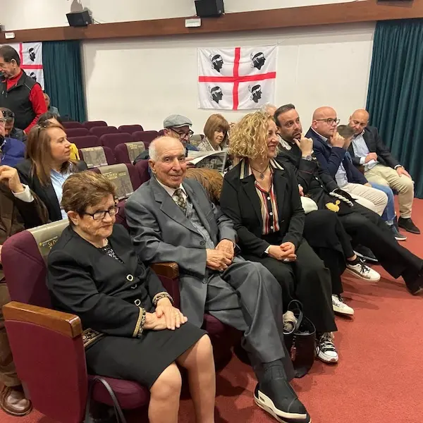 Nuoro. Onorificenza a tre ambasciatori della cultura sarda: Ladu, Zizi e Bandinu