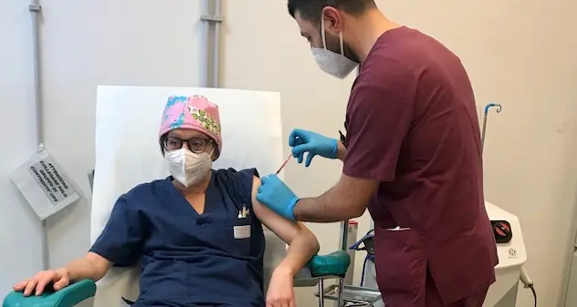 Vaccini, 6.463 le dosi somministrate in Sardegna