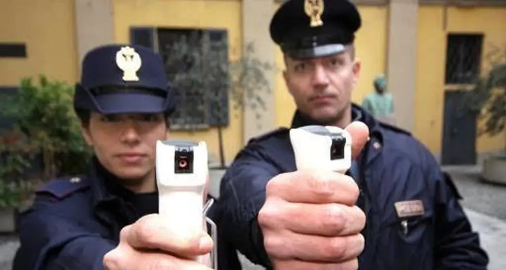 Spray al peperoncino anti aggressione in dotazione alla Polizia