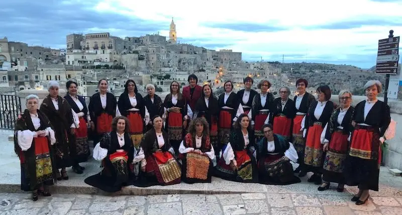 Tonara ospita i grandi poeti della montagna che cantano “in coro”