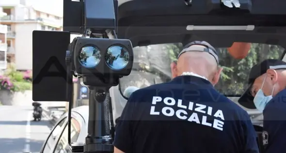 Raffica di multe col Telelaser, giro di vite del Comune per la sicurezza nelle strade