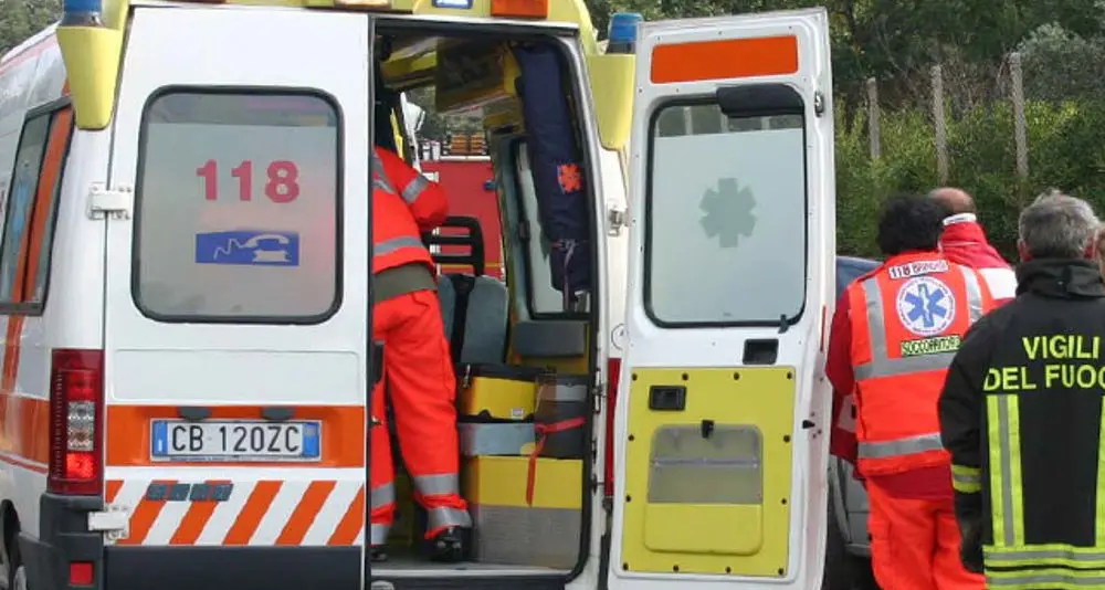 Tragedia a San Vero Milis. Uomo di 65 muore schiacciato dal suo trattore