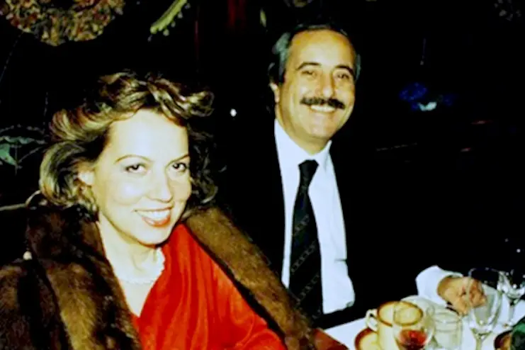 <p>Il giudice Giovanni Falcone e sua moglie, Francesca Morvillo</p>\\n