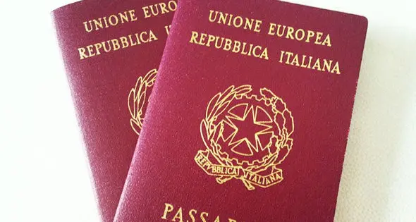 Poste, da luglio servizio passaporti in tutti gli uffici postali d'Italia