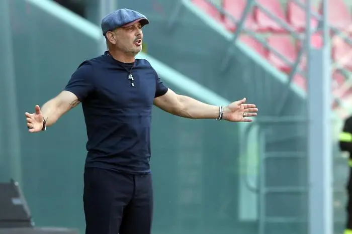 Bologna\\'s head coach Sinisa Mihajlovic gestures during the Italian Serie A soccer match Bologna FC vs US Lecce at the Renato Dall\\'Ara stadium in Bologna, Italy, 26 July 2020. ANSA/GIORGIO BENVENUTI