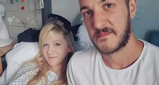 Londra. I medici danno più tempo ai genitori per salutare il piccolo Charlie Gard