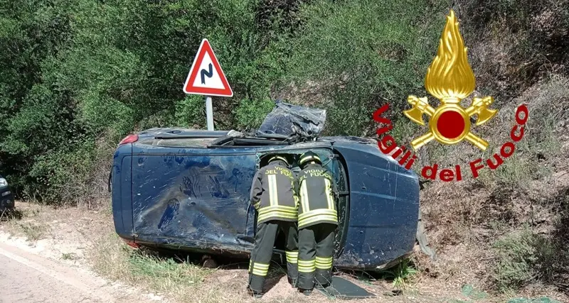 Scontro frontale fra auto tra Padru e Alà