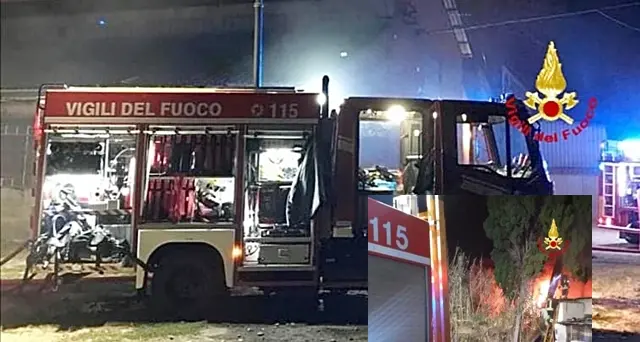 Inferno di fuoco tra i rifiuti del campo nomadi in via San Paolo