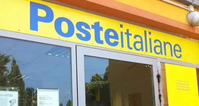 “Giù le mani da Poste Italiane”: protesta dei sindacati a Cagliari