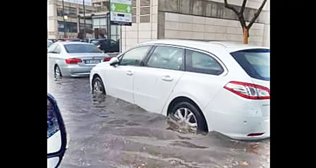 La città è letteralmente sott’acqua, violento temporale crea allagamenti a Pirri e a Castello. VIDEO