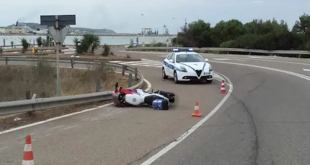 Cagliari. Moto contro guard rail: muore un 48enne