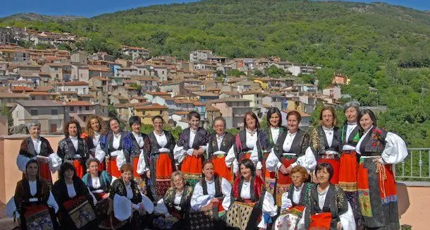 La Pasqua a Tonara è un canto corale che riunisce le voci del mondo