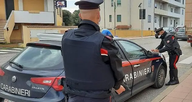 Furto in un appartamento, 45enne in manette