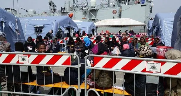 In arrivo 816 migranti: si cercando strutture per accogliere i profughi