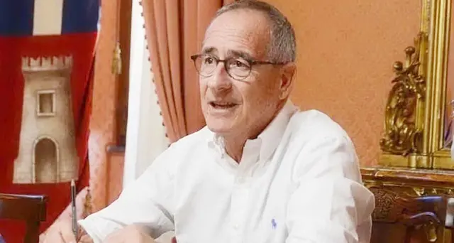 Covid, nuova ordinanza del sindaco Campus: “Mascherine in uso ovunque e più attenzione nei ristoranti”