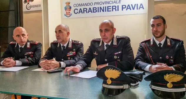 Minaccia i passanti con un coltello: 58enne sardo nei guai