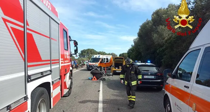 Siniscola. Travolge con l’auto una famiglia in bici, paura per un bimbo