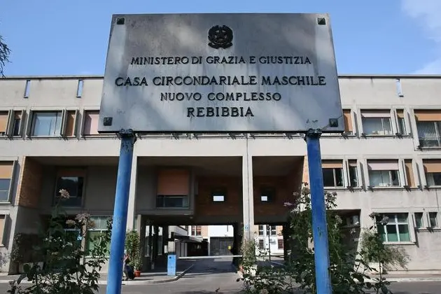 L\\'esterno del carcere di Rebibbia, Roma 15 agosto 2013. ANSA/ALESSANDRO DI MEO