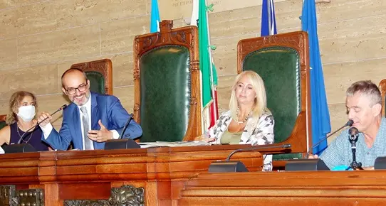 Nuova vita per gli alberi della città, eliminati quelli malati e pericolosi