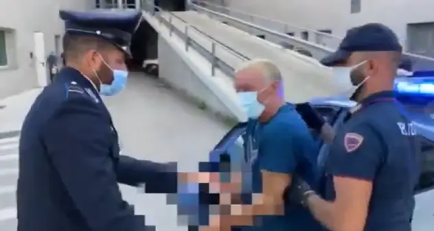 Johnny lo zingaro: \"Ho fatto una sciocchezza\" | VIDEO ARRESTO