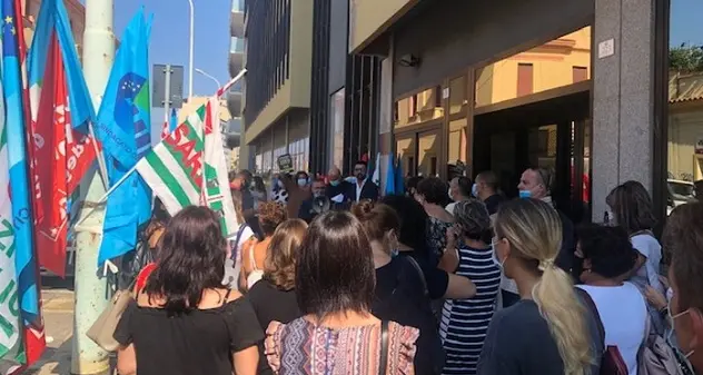 Sanità privata. Lavoratori scendono in piazza: \"Lavorato sopperendo alle carenze del pubblico\"