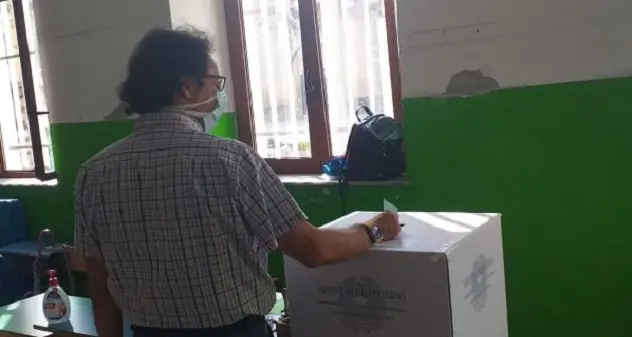 Referendum: in Sardegna alle 19 affluenza oltre il 17%