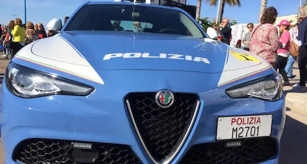 Nei cento anni del Giro D'Italia la Polizia stradale festeggia il 70° anniversario