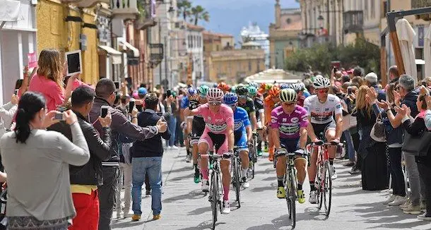 Giro d'Italia. Tappa 3: Tortolì-Cagliari, 148 km