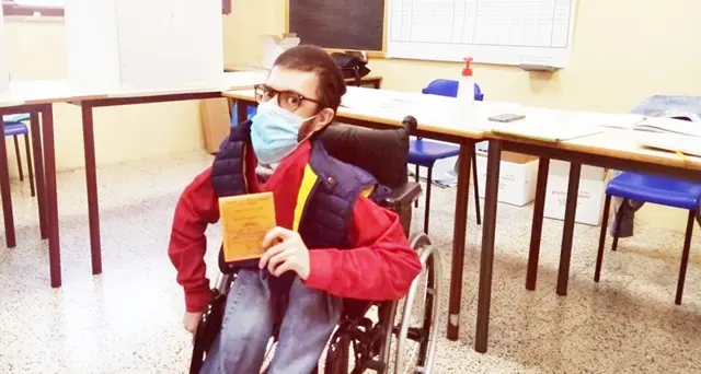Regionali Toscana, la vittoria del consigliere in carrozzina Iacopo Melio: è il più votato a Firenze