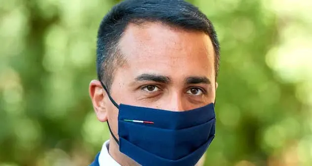 Coronavirus: Di Maio: \"A Natale aiutiamo imprese, compriamo made in Italy\"