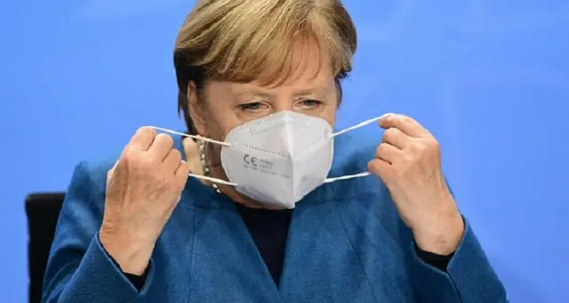 Merkel: \"Possibile che ci sia il vaccino prima di Natale\"