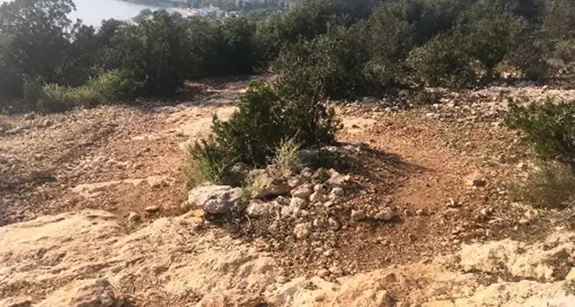 Sos dalla Sella del Diavolo, Stefano Deliperi: “Chiudete il sentiero alle bici per difendere la vegetazione”