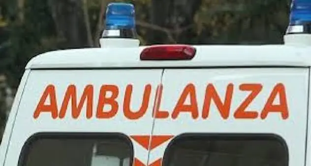 Bergamo: fugge da Pronto Soccorso con l’ambulanza, denunciata