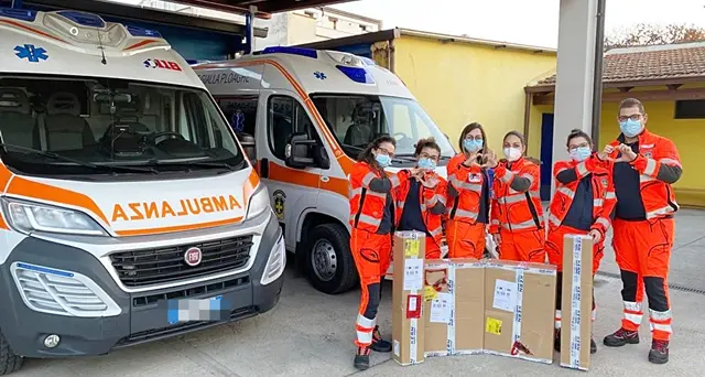 Il bellissimo gesto della Croce Gialla di Ploaghe: donate all’Aou due bilance pesa neonati