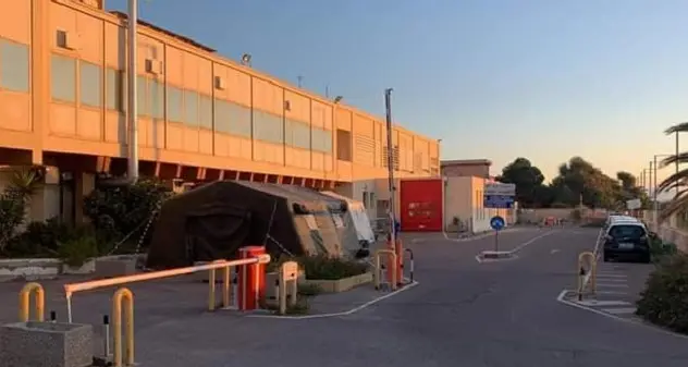 Cagliari. Tutto pronto per l'allestimento del Marino come Covid Hospital