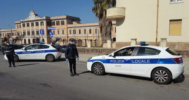 Sassari. Covid, controlli nel fine settimana: sanzionate 14 persone. Multa per i gestori di due locali