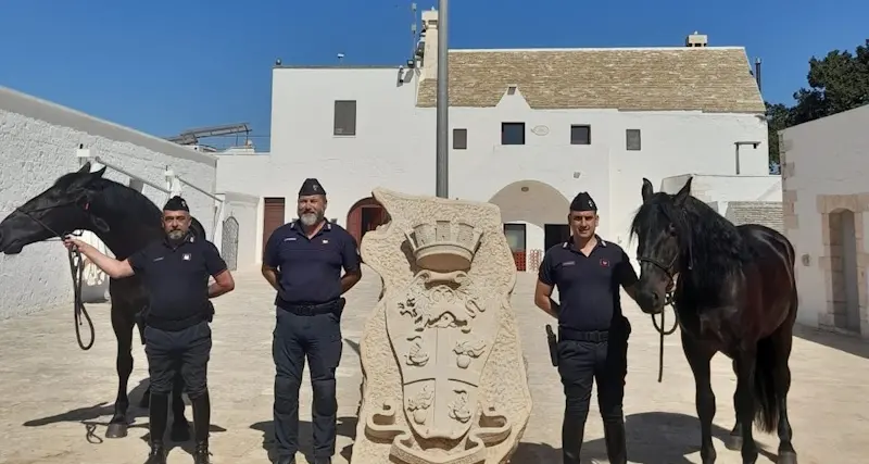 Foresta Burgos: due nuovi cavalli assegnati alla stazione dei Carabinieri