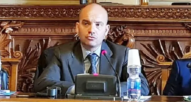 Covid, l’ordinanza del sindaco: scuole, aree giochi all’aperto e impianti sportivi chiusi fino al 18 ottobre