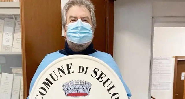 Fabio Barbarossa, medico 66enne: il viaggio da Cagliari a Seulo per vaccinare i cittadini di Seulo