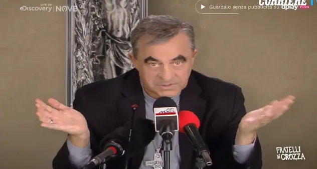 La nuova imitazione di Crozza dedicata al cardinal Becciu | VIDEO