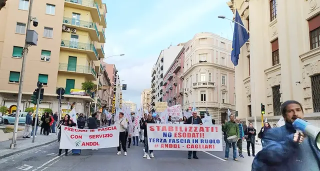 Cagliari. Docenti in piazza per rivendicazioni scuola sicura